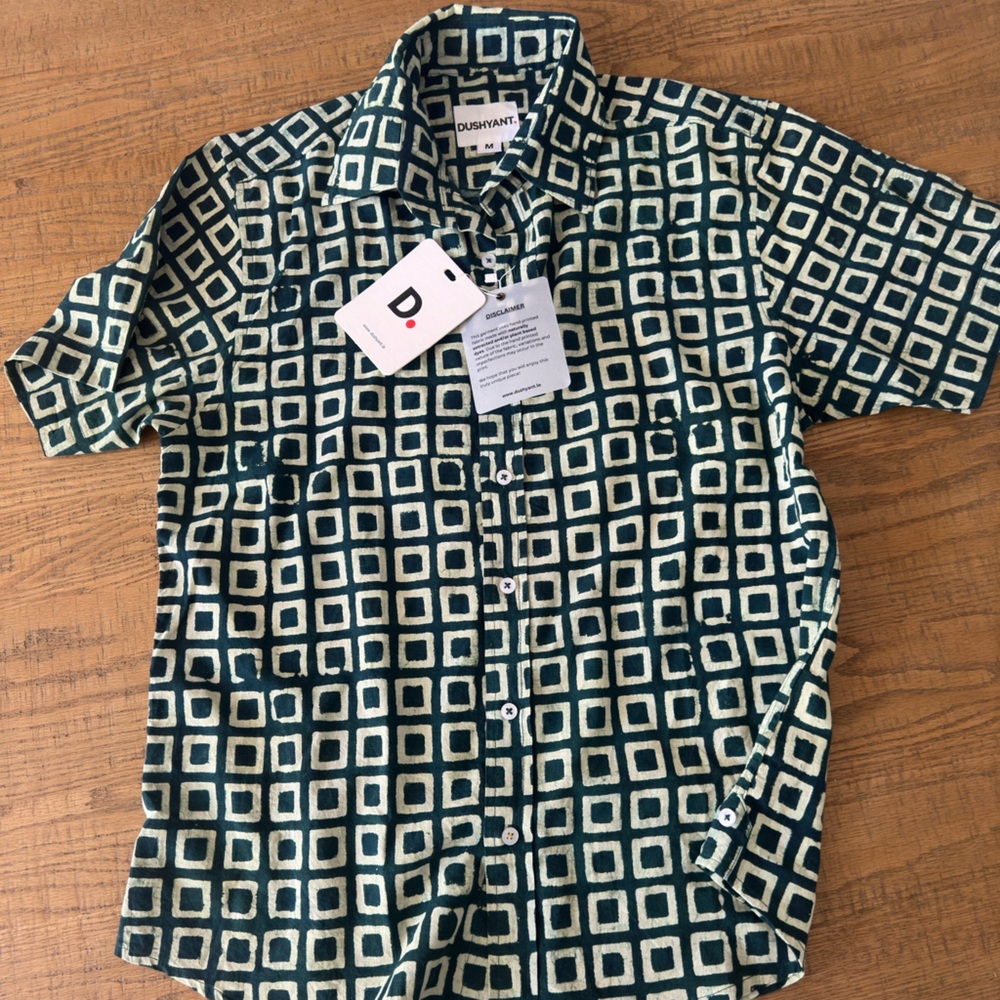 🟩 DUSHYANT Hand-Printed Short Sleeve Shirt – NWT 🟩